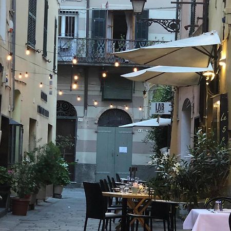 La Casa Sulla Piazzetta Apartment Albenga Exterior photo
